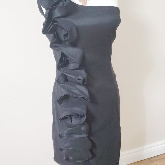 Romeo & Juliet Couture One Shoulder Ruffled Black Party Dress Size L NWT - Picture 3 of 7